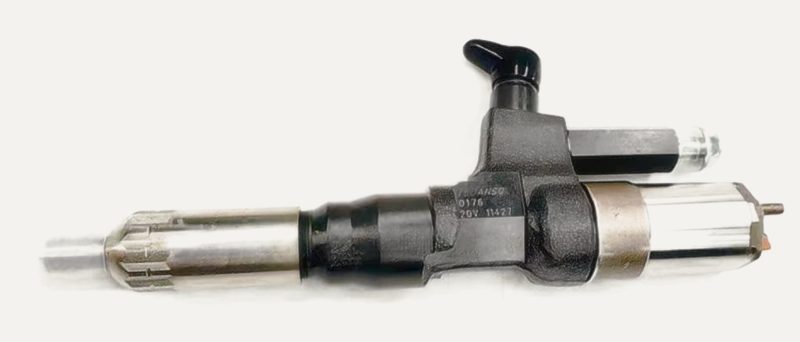 095000-0176 common rail fuel injector (OEM 23910-1033) — view 2