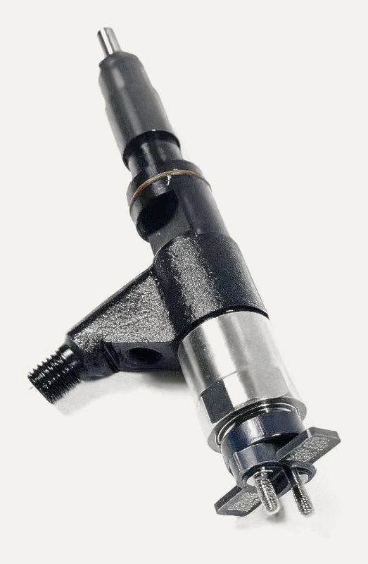 Fuel injector 095000-5050, OEM RE507860 — product photo