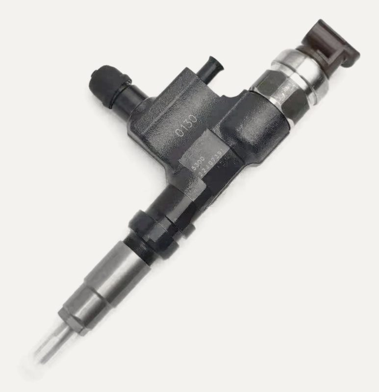 095000-6550 common rail fuel injector (OEM 23670-E0190) — view 4
