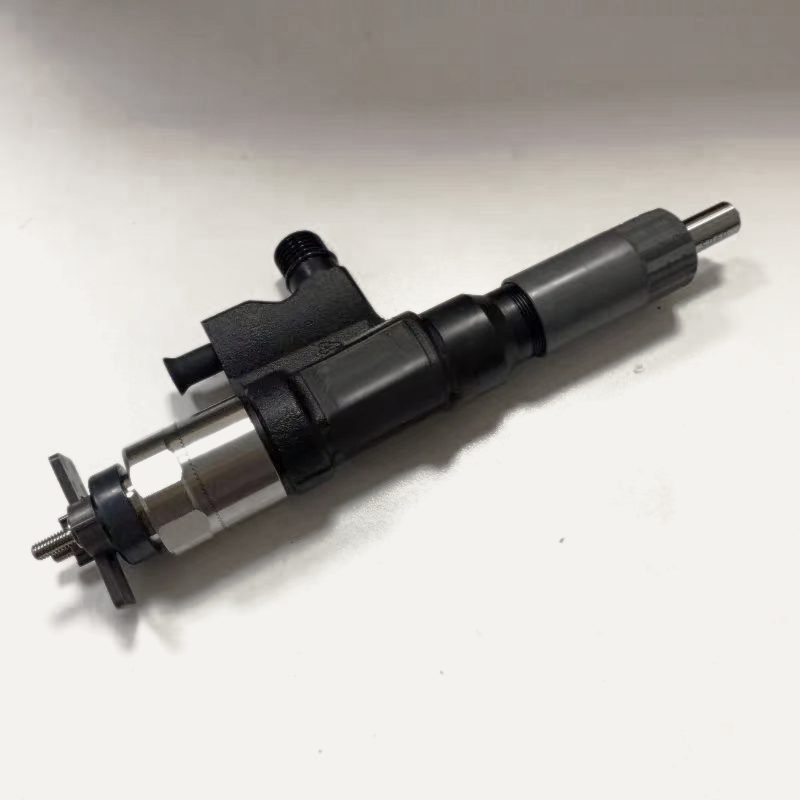 095000-9980 common rail fuel injector (OEM 8-98269131-0) — view 4