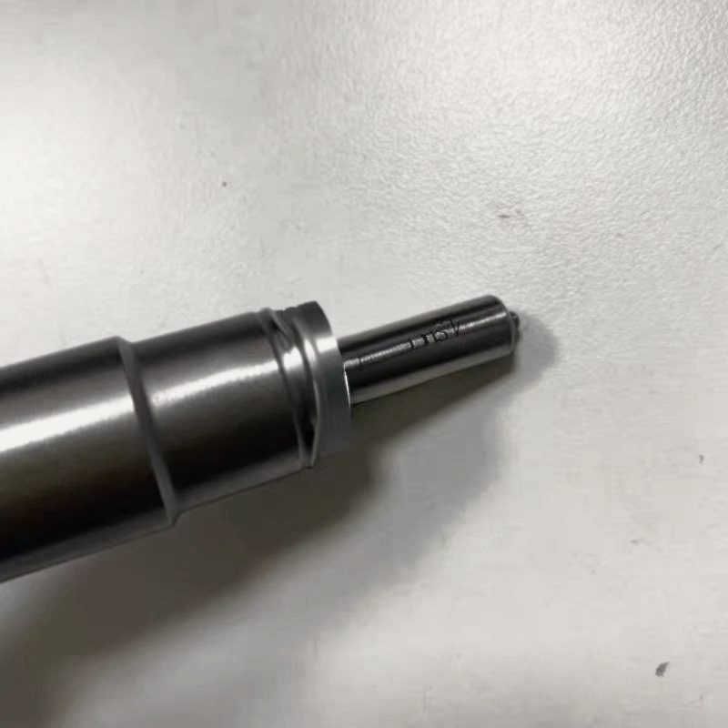 295700-1190 common rail fuel injector (OEM 23670-E9301) — view 2